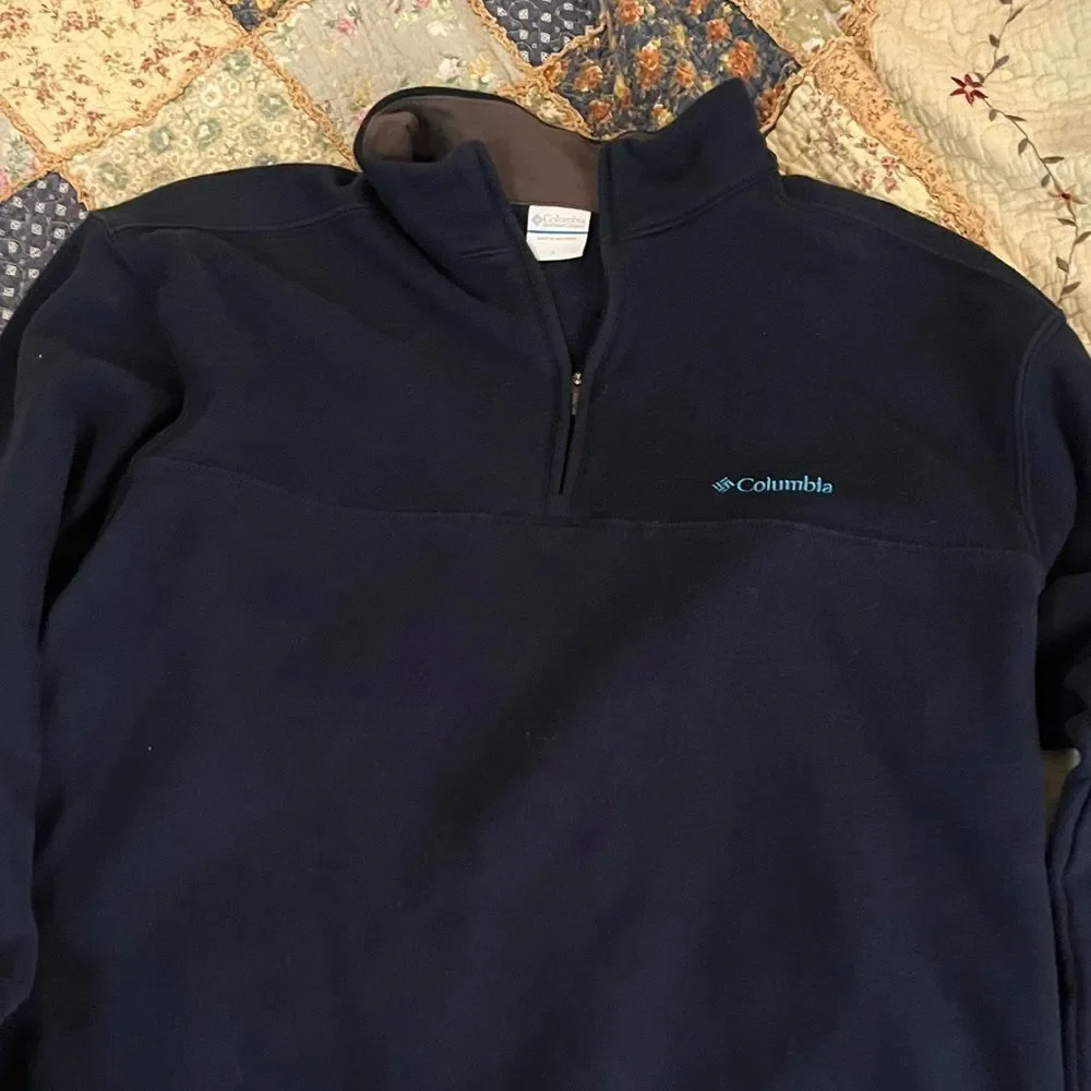 Columbia sweatshirt chest zip